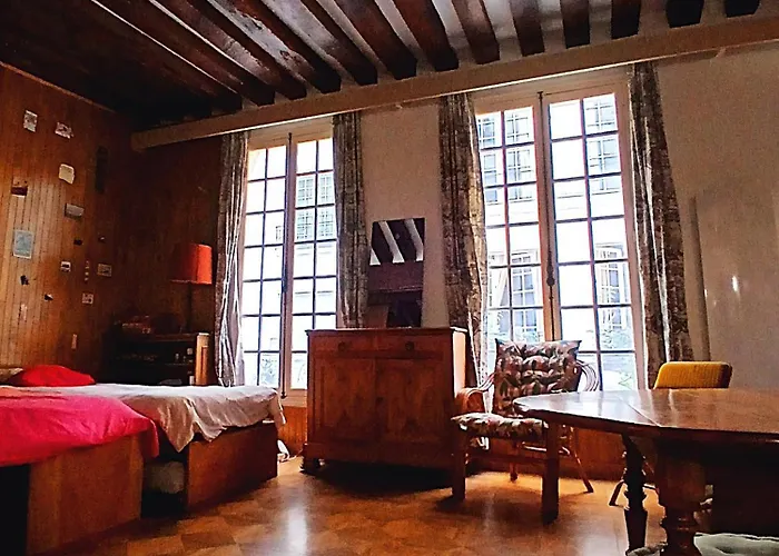 Appartement De Charme Sur L\'Ile Saint-Louis - Elegance & Authenticite Au Coeur De Paris