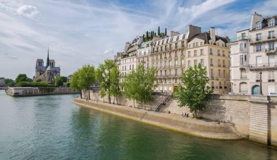 De Charme Sur L'ile Saint-louis - Elegance & Authenticite Au Coeur De * Paris